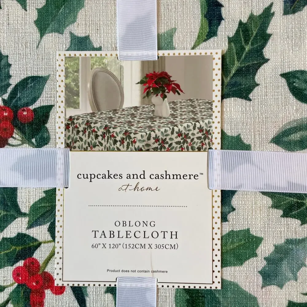 Cupcakes & Cashmere Holly Berry Christmas Tablecloth 60” X 120” Oblong New